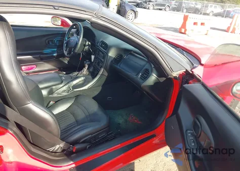 2000 Chevrolet Corvette z USA, uszkodzony, nr VIN 1G1YY22G9Y5128505